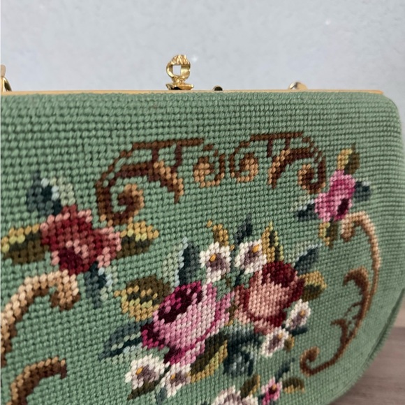 Vintage 1960s Fabric Needlepoint Floral Green Chain Bag - Picture 4 of 6